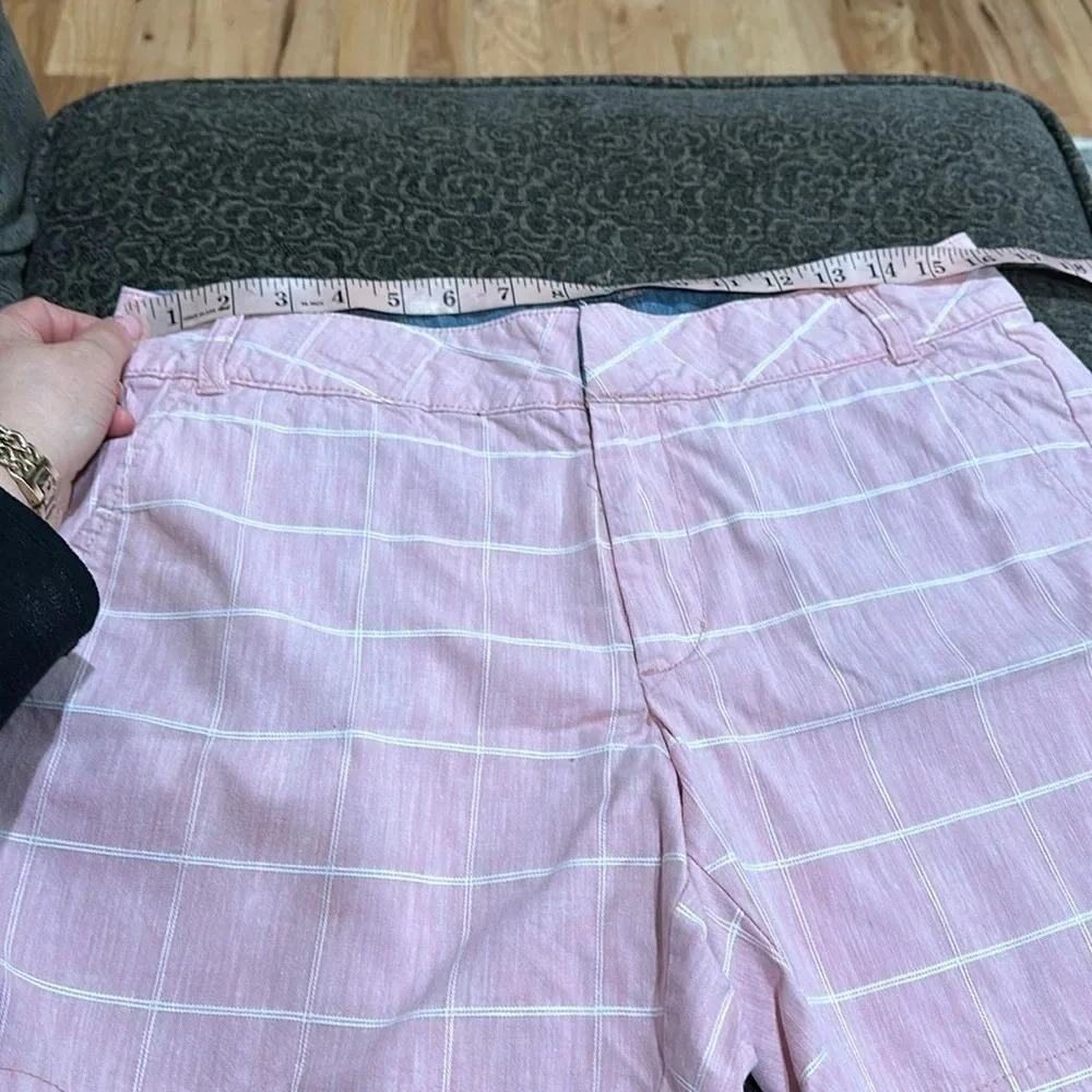 GH Bass & Co Shorts Womens 8Pink Plaid Chino Mid Rise Pockets Outdoor Adult - Picture 3 of 5